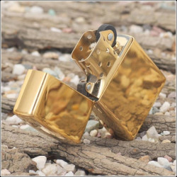 Зажигалка Zippo Classic High Polish Brass Zp254b