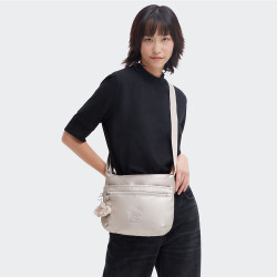 Женская сумка Kipling ARTO Metallic Glow (48I) K10878_48I