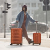 Чемодан Victorinox Travel AIROX/Orange L Большой Vt610926