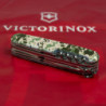 Складной нож Victorinox HUNTSMAN ARMY Пиксель с крас. лого 1.3713.3.W3941p