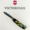 Складной нож Victorinox HUNTSMAN ZODIAC Зеленый деревянный дракон 1.3713.3.Z3240p